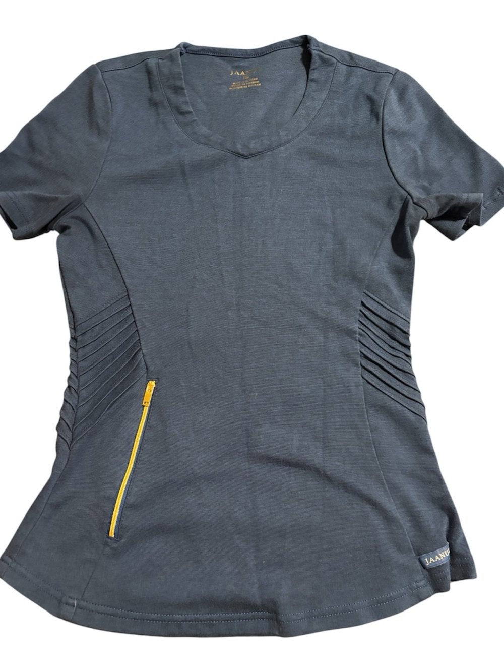 🧳Jaanuu Black V-Neck Short Sleeve Scrub Top with Yellow Zip